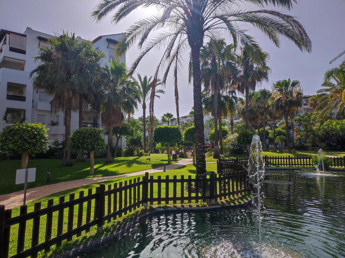 Costalita On The Beach - 3 Bedroom Cosy Apartment Estepona Kültér fotó