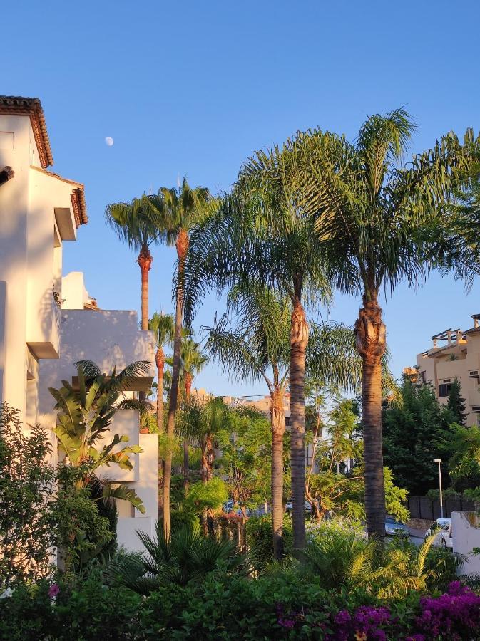 Costalita On The Beach - 3 Bedroom Cosy Apartment Estepona Kültér fotó