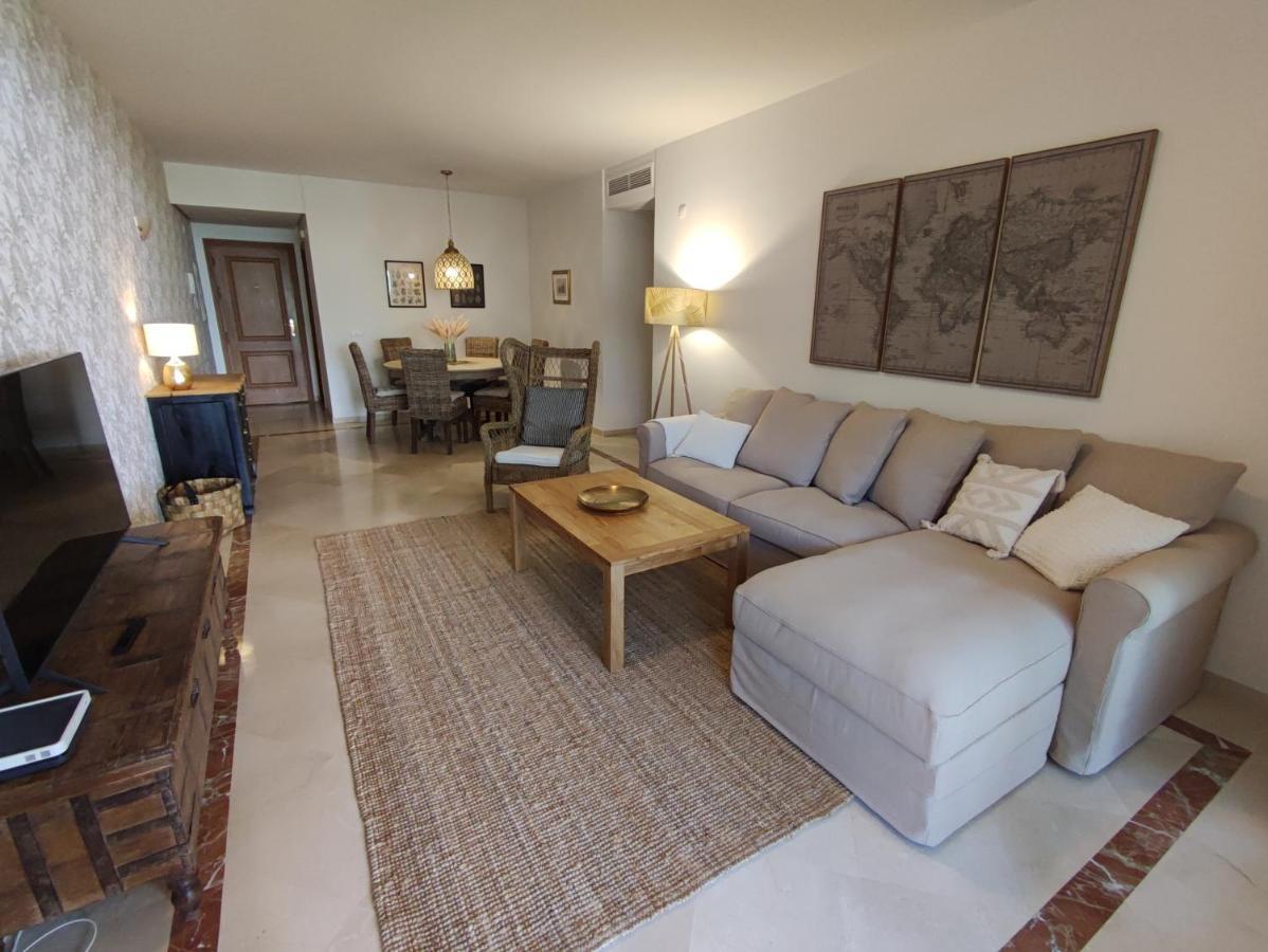 Costalita On The Beach - 3 Bedroom Cosy Apartment Estepona Kültér fotó